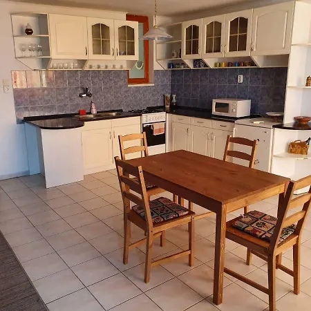 Igazgyongy Apartman